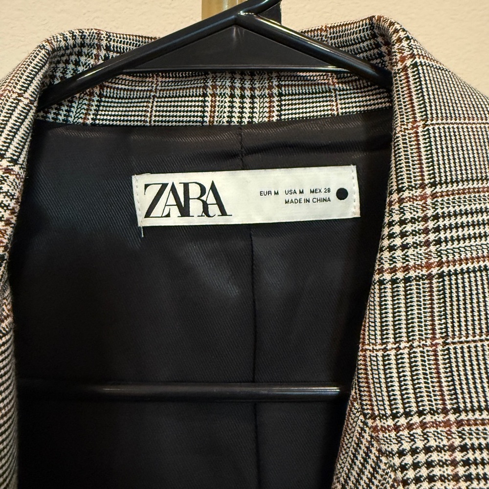 ZARA Women’s Gray Glen Plaid Double-Breasted Blazer with Black Buttons (size M) - Picture 3 of 3